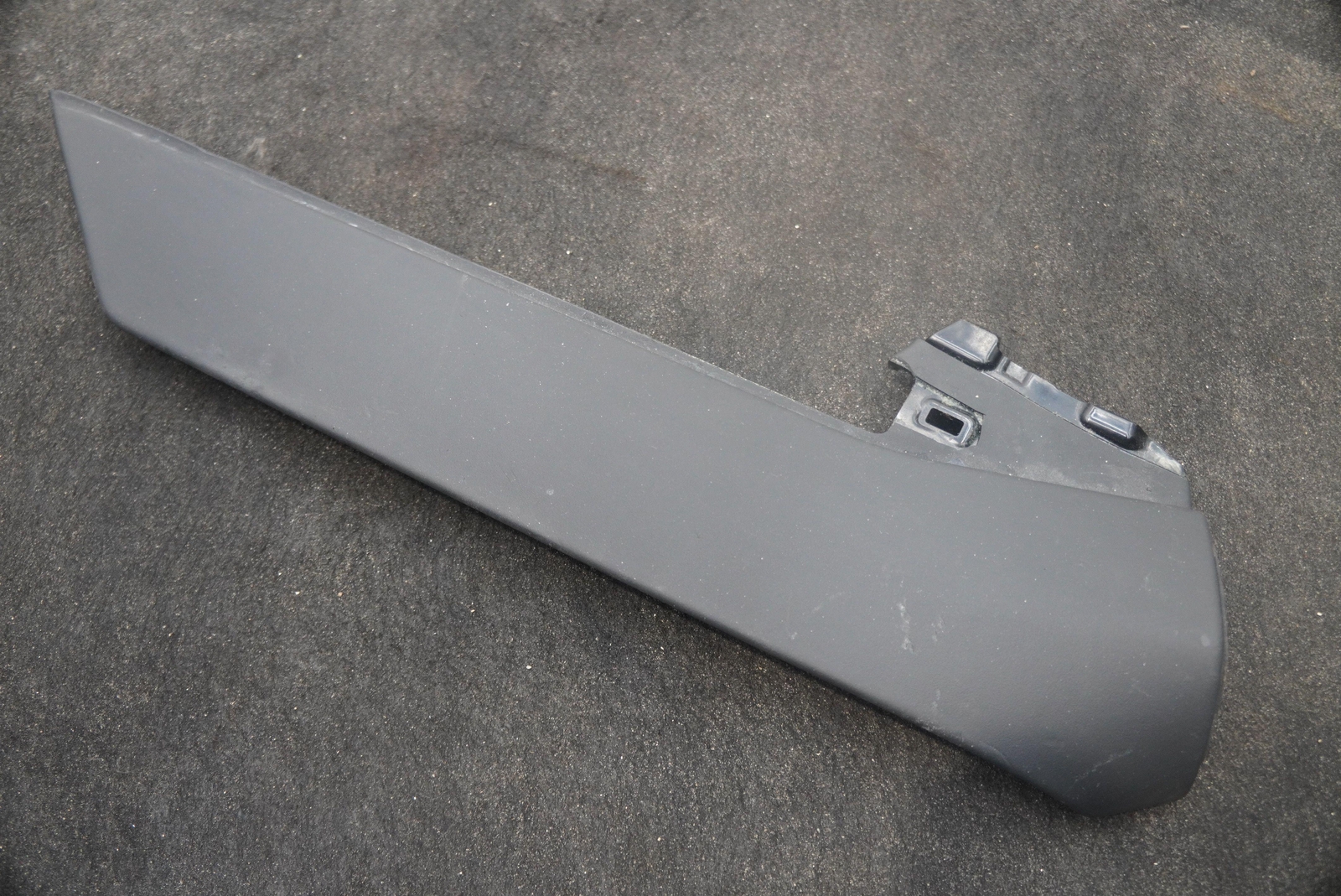 Center Console Left Side Cover Trim Panel Leather 4ML863455 Lamborghini Urus