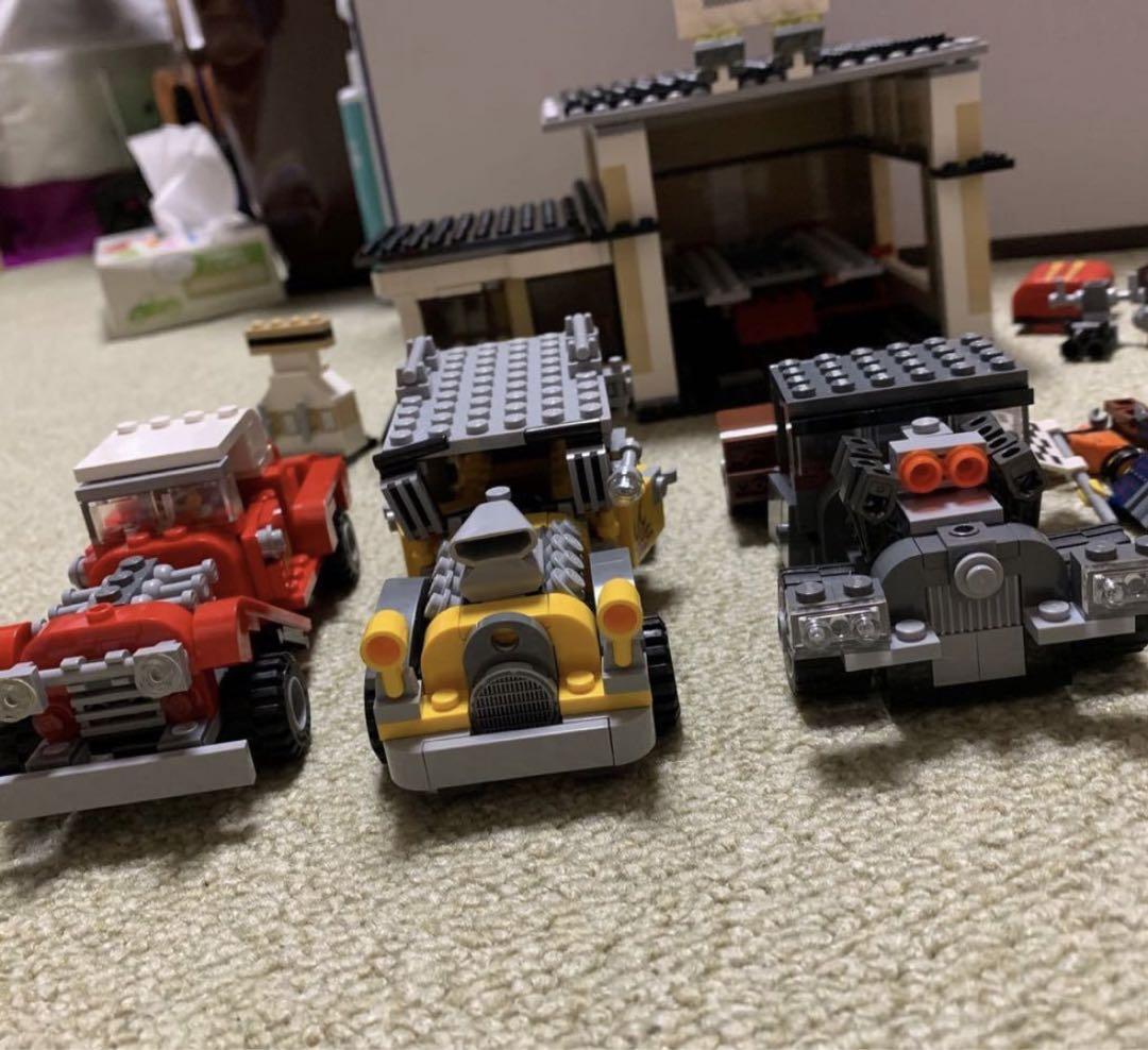 Lego Factory Custom Car Garage #10200 Vintage 2008 Retired