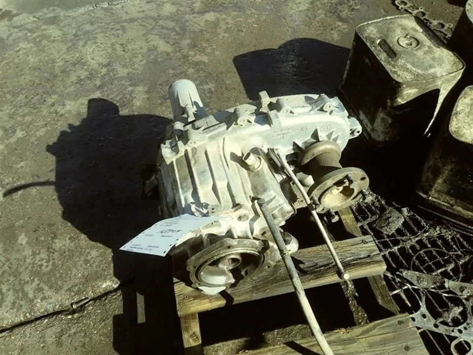 1988-1994 GMC 1500 2500 3500 Pickup Transfer Case - Image 2 of 4