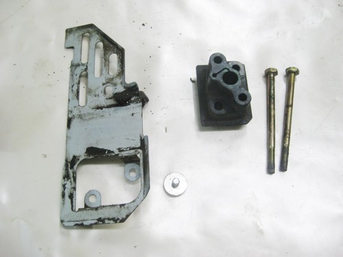 Honda Harmony Rototiller FG100 FG1001A Carburetor Insulator + Guide Part 16211-Z - Picture 2 of 3