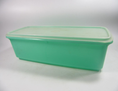 Vintage Tupperware Behälter jadegrün Behälter. Gemüse, Obst, Brot