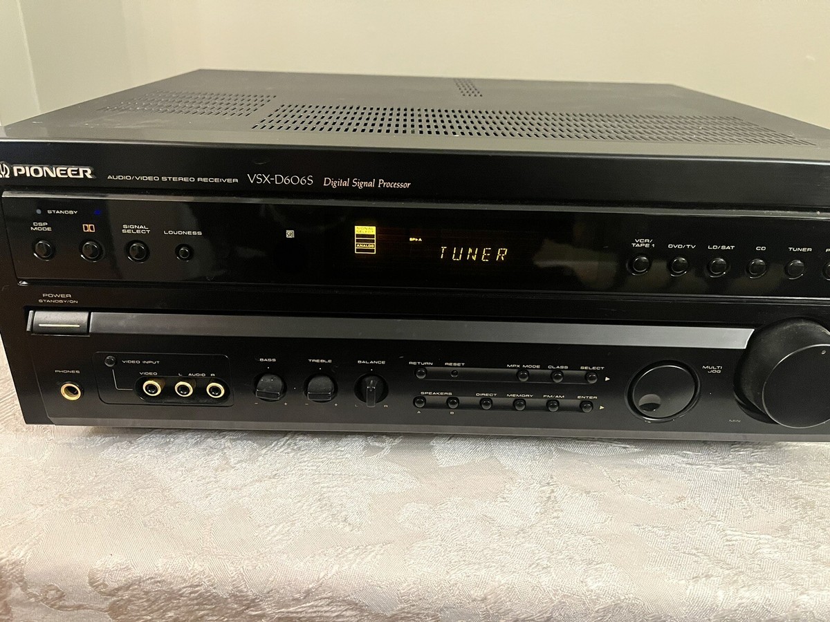 Vintage Pioneer VSX-D606S 5.1 Channel Audio/Video Stereo Receiver