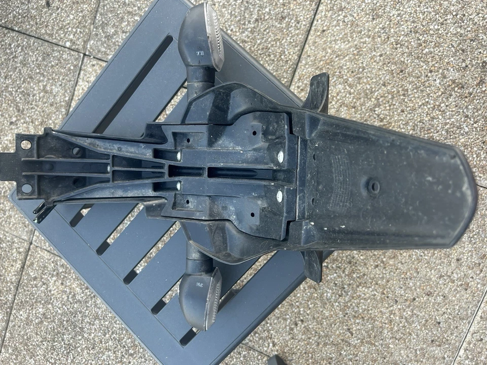 support de plaque D’origine Suzuki GSX-S 950/1000 2023 - Photo 3/3