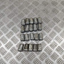 Hyundai i30 GD-Radschrauben Kit 52950-17000 1.6 Diesel 81 kW 2012 29976882