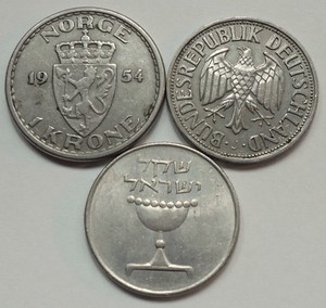 FOREIGN WORLD COINS LOT OF 3, SEE PICS, *FREE SHIPPING*   (# 17)