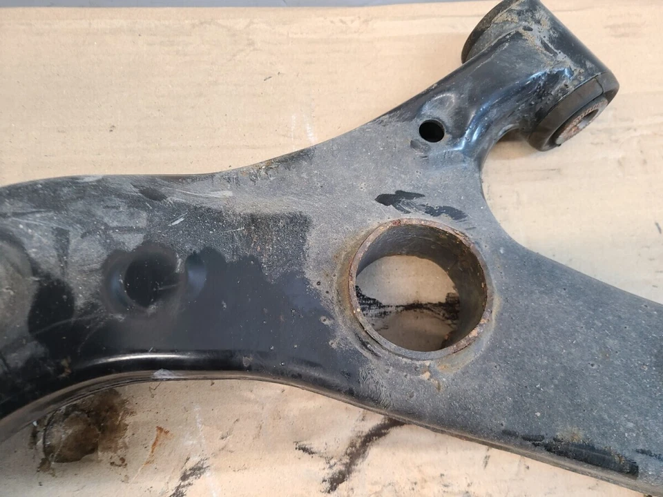 LEXUS UX 250 F Front Left control arm hub suspension 48520-76360,1a19824-b - Image 3 of 4