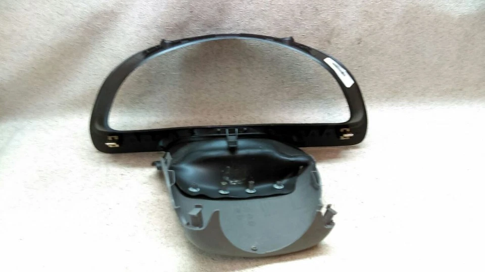 Cluster Bezel Fits 2004 2005 2006 2007 2008 CHEVROLET MALIBU K4-178354 - Image 4 of 4