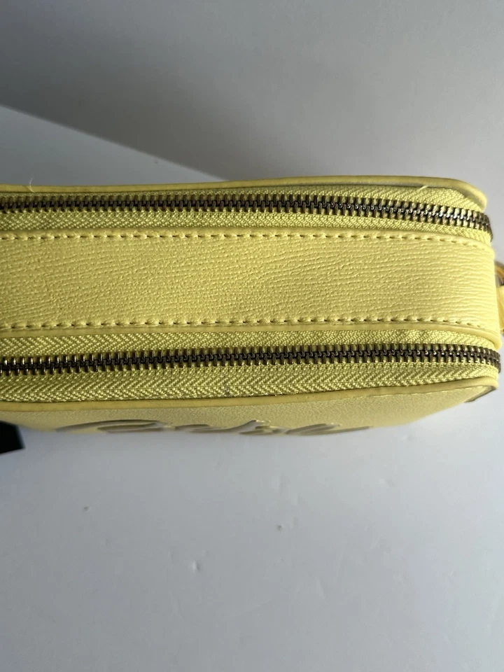 Bebe Women's Gianna Camera Shoulder Bag with Gold Chain Butter NWT - Изображение 2 из 4