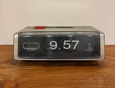 SEIKO FLIP DIGITAL CLOCK Green Retro Vintage Design Tested Working From Japan
