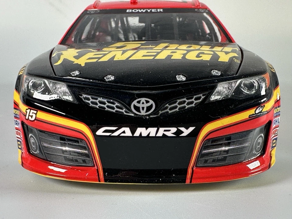 Clint Bowyer #15 5-hour ENERGY 2013 Camry Elite 1 of 108 RCCA 1:24 - Image 3 of 4