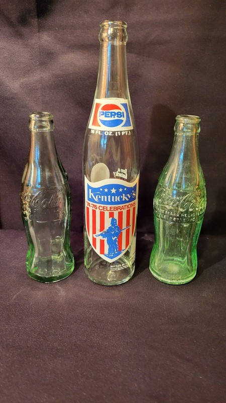 3 Vintage Soda Bottles 1923 Coke , Vintage Coke And 1 1976 Pepsi