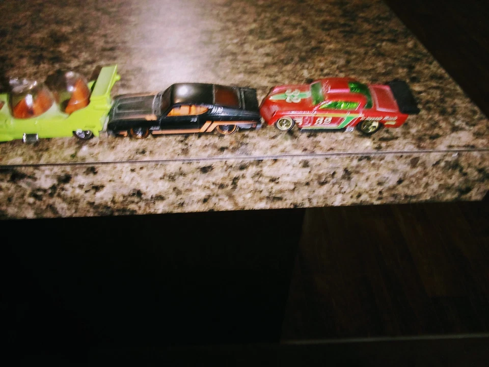 Lote de 9 Hot Wheels Milano, Batwing y Spiderman Drift King. Otros coches sueltos Foto 4 de 4