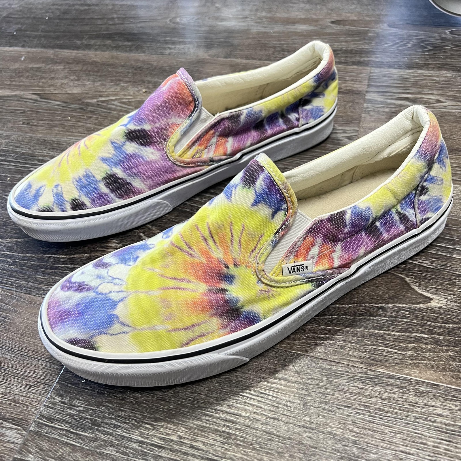 Vans Classic Slip-On Shoes Mens Size 11.5 Tie Dye Canvas Multicolor Hippie Skate