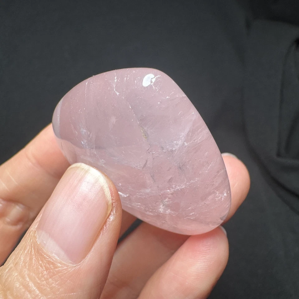4.2cm Natural Rose Quartz Heart Carving, Hand-carved, Untreated-32 - Image 4 of 4