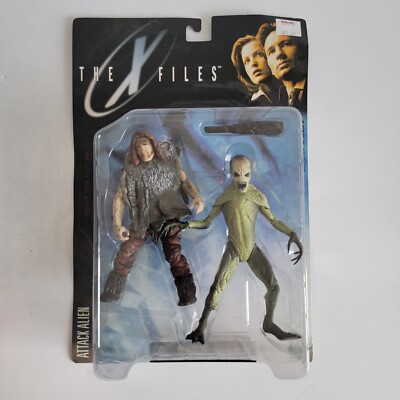 1998 The X Files Attack Alien with Caveman   Series 1 McFarlane Toys MOC