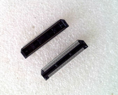Leiterplatten-Stiftleiste/ BHT - 100-polig - 2-reihig - RM 0,5 mm - NEU