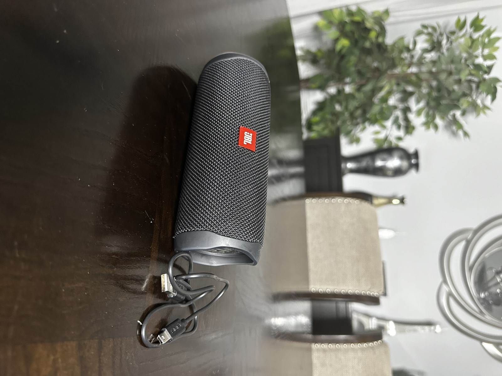 JBL Flip 5 Portable Waterproof Speaker - Forest Green-image