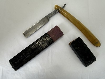 Wade & Butcher  You Lather Well  Horn Scales Straight Razor Shave Ready w/Box!