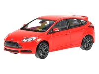Ford Focus St 2011 Rot Modellauto 940081900 Maxichamps 1:43