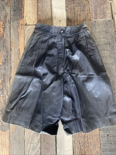 Krizia, KRIZIA Vintage High-Waisted Pleated Black Genuine Leather Shorts
