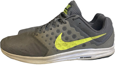 Size 11.5 - Nike Downshifter 7 Grey - 852459-004