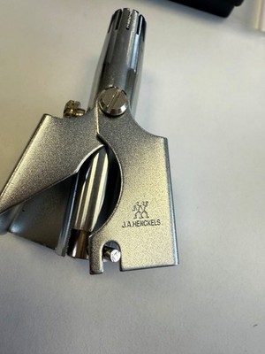 NOSE & EAR HAIR TRIMMER J.A. Henckels Mechanical Trimmer (Germany)