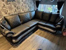 Kensington Pendragon Corner Sofa In black With white