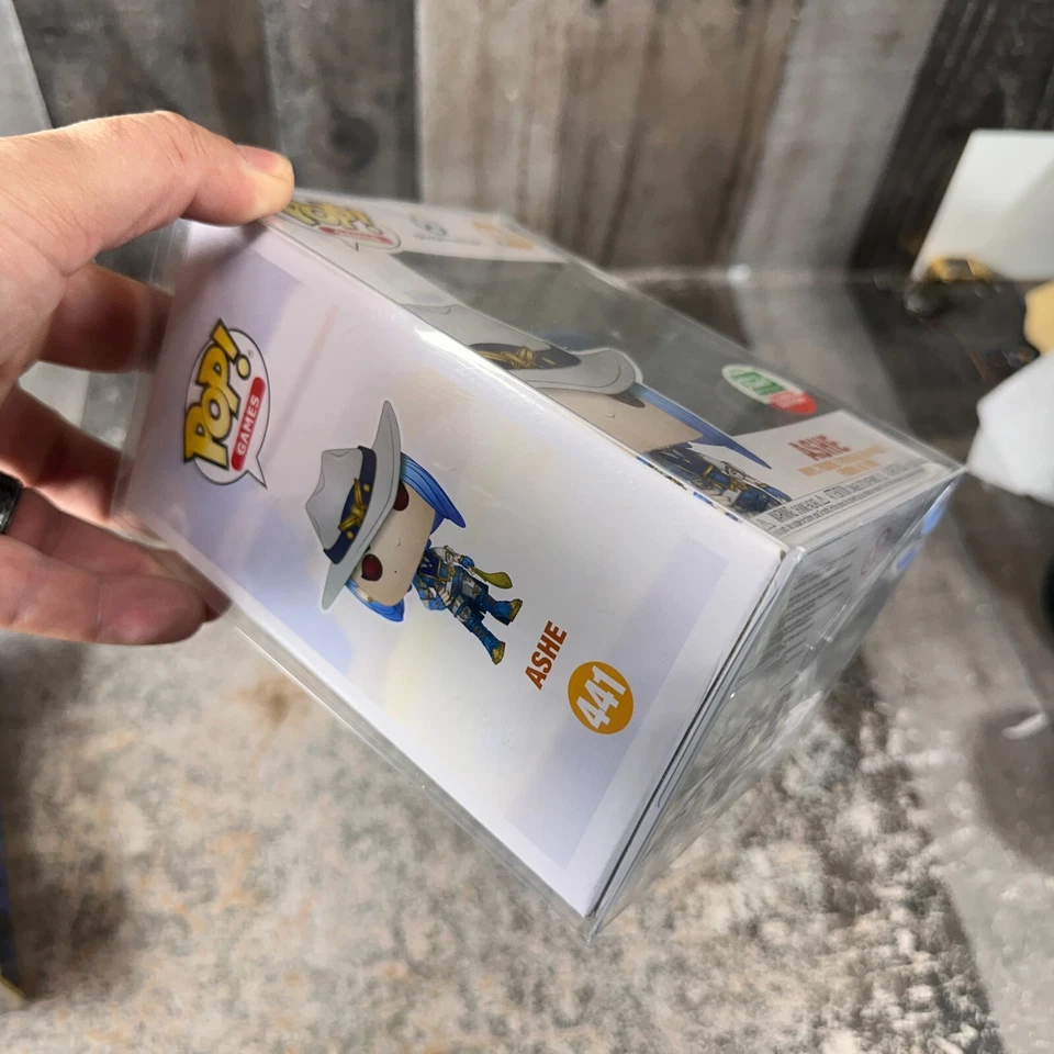 Lote Funko Pop - Overwatch Ashe #441 & Roadhog #309 - Imagem 4 de 4
