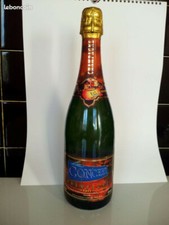 Coffret Champagne + CD " Le Concert " Johnny Hallyday