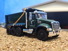 Camión de volteo Mack Granite personalizado 1/64 2020 dcp Greenlight roca grava camión de tierra