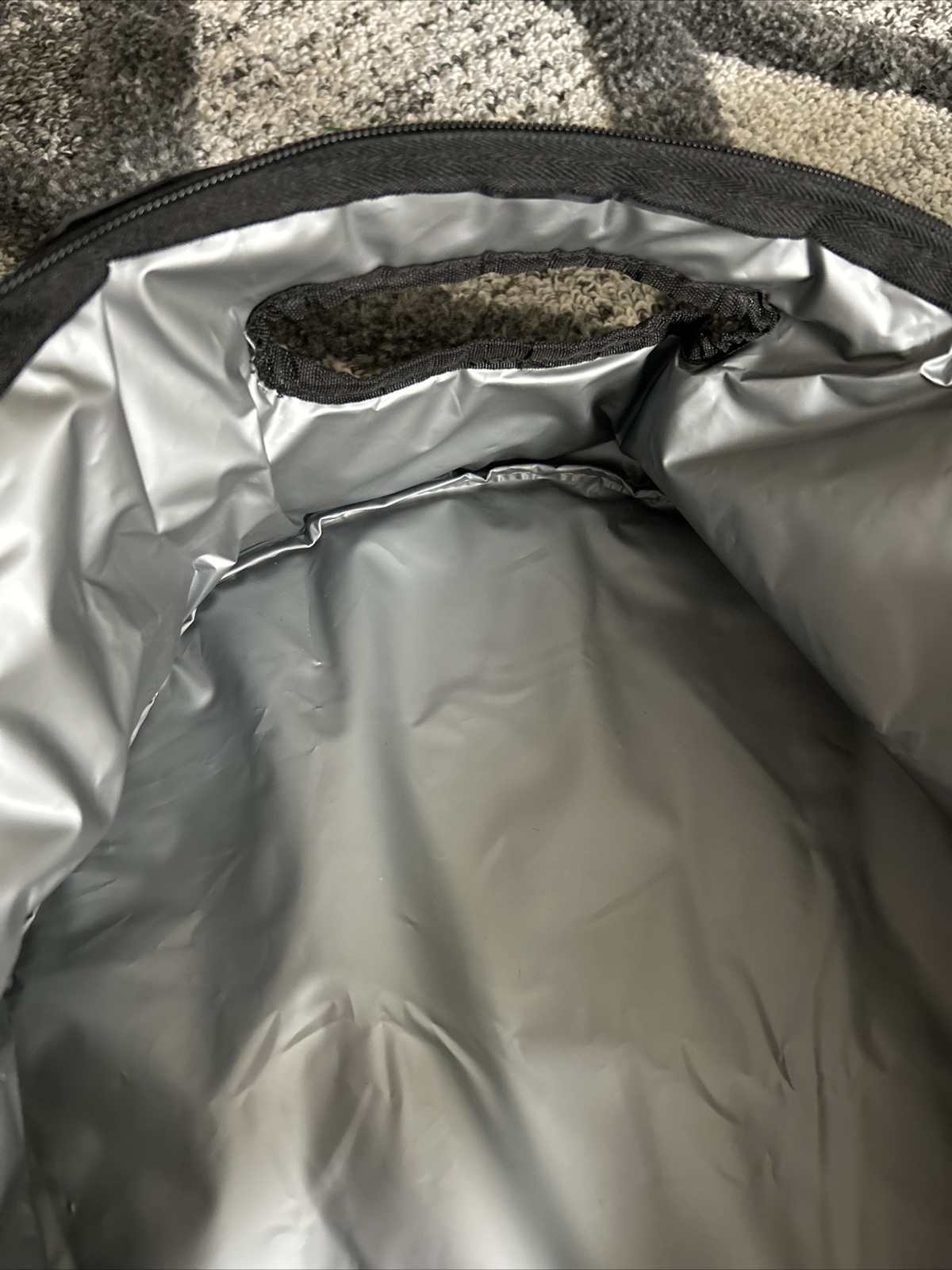 A Crock Pot Insulated Carrier Holder Travel Bag Case Oval Slow Cooker 14x12x8