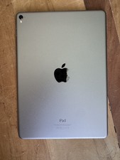 Apple iPad Pro 9.7-inch A1674 32 GB, Wi-Fi  4G, 9.7 in - Space Gray