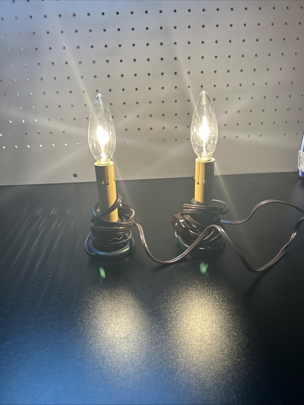 S. Set Of 2 With Bulbs. Fantastic Condition .