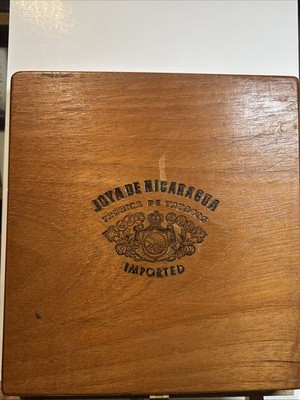 Joya de Nicaragua Handmade Wooden Collectible Cigar Box