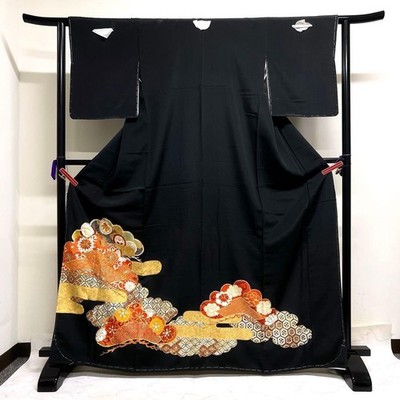 Japanischer Kimono Schwarz Tomesode Fünf Wappen Gold Koma Stickerei...
