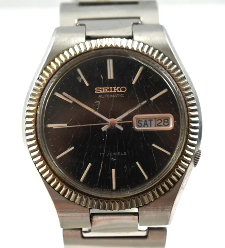 Vintage Seiko Automatic Day Date Calendar 17J 7009-8139 Wrist Watch Runs lot.qc