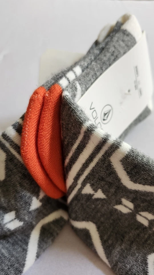 NEW VOLCOM Women's HEATHER GRAY Wool Blend Winter Snow Socks TTT Size XS/S - Image 3 of 4