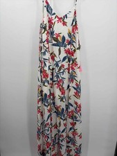 Pre-Owned Charme U White Size Medium Floral Maxi Sleeveless Dress