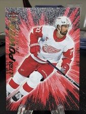 2024-25 Fleer Ultra Dylan Larkin Ultra Power Red