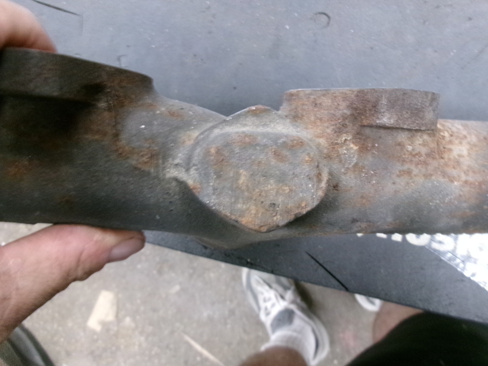 ROLLS ROYCE SILVER SHADOW II BENTLEY ''T' RIGHT SIDE EXHAUST MANIFOLD UE40332