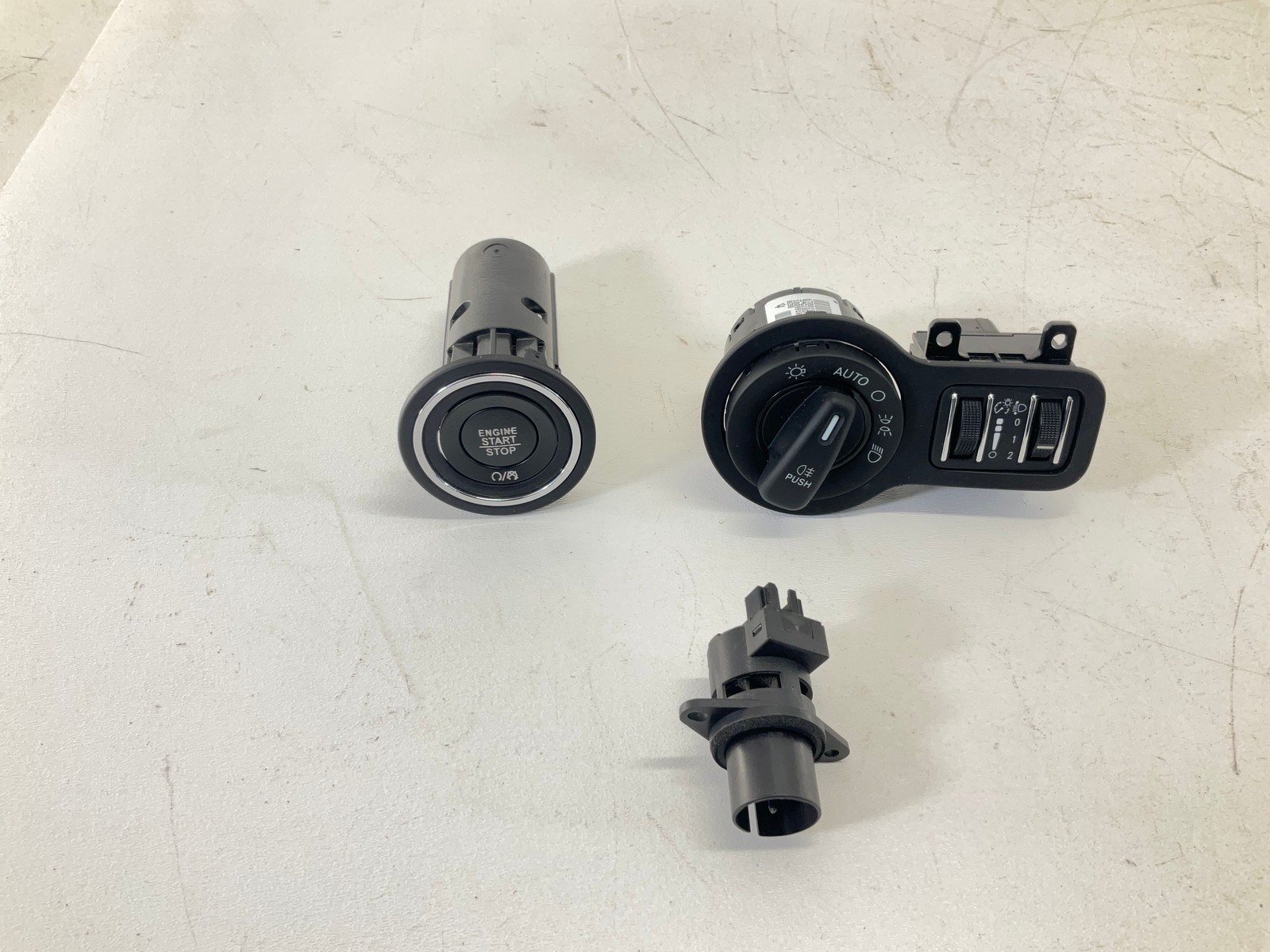 17-19 Maserati Ghibli Headlight Dimmer Light & Ignition & Temp Switches OEM CM