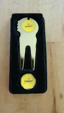 Schweppes Golf Divot, naprawa pitchów z markerem kulkowym