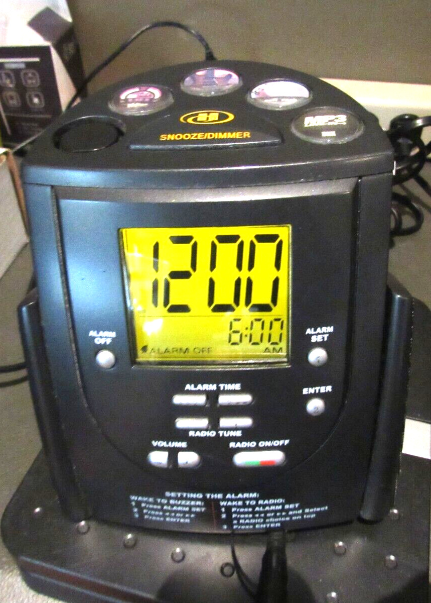 Hilton Hotel Model HH211 Auto-set Digital Tuning Alarm Clock Radio