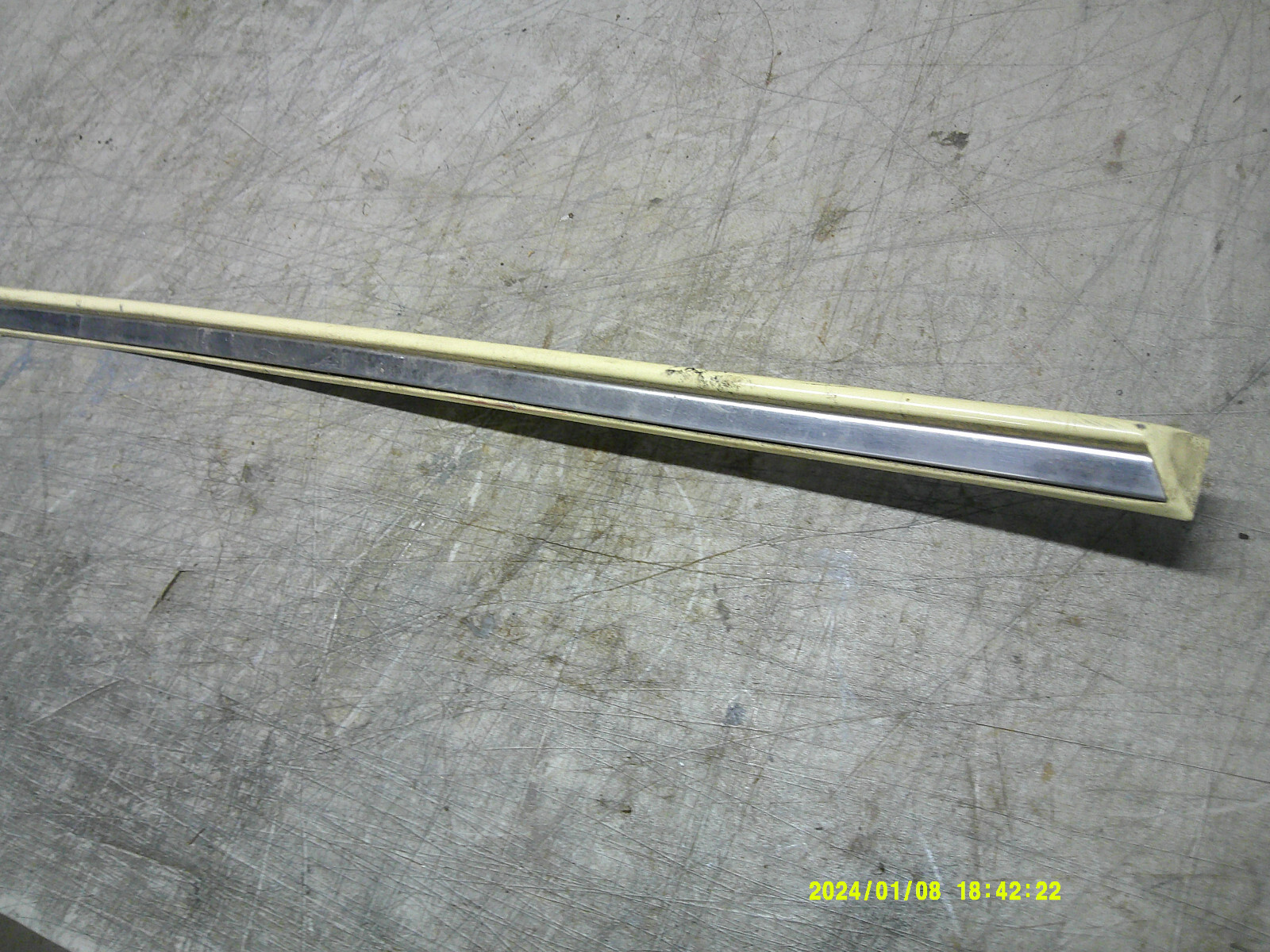 Driver Door Moulding Yellow Chrysler Maserati TC 89 90 91 #
