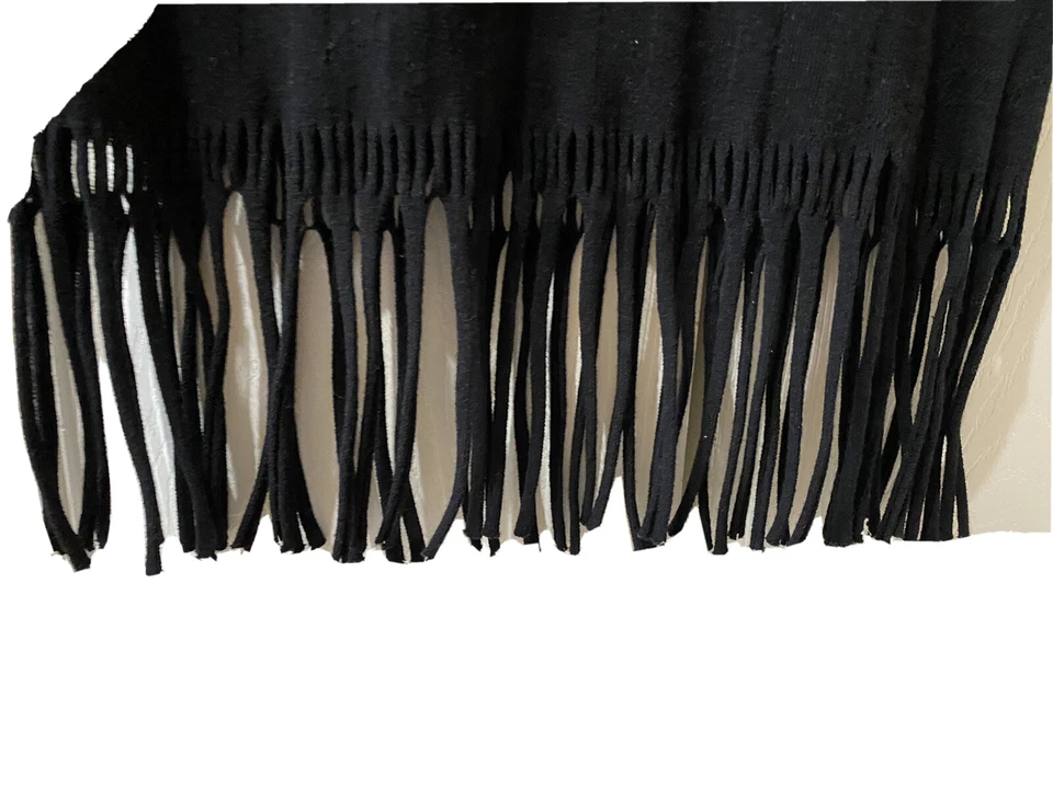 Blusa negra ISSEY MIYAKE talla M Foto 2 de 3