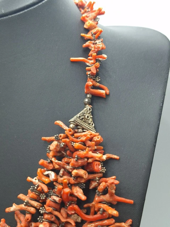 Antica collana  (211 Gr) vero corallo Rosso Mediterraneo naturale e argento 800  - Immagine 4 di 4