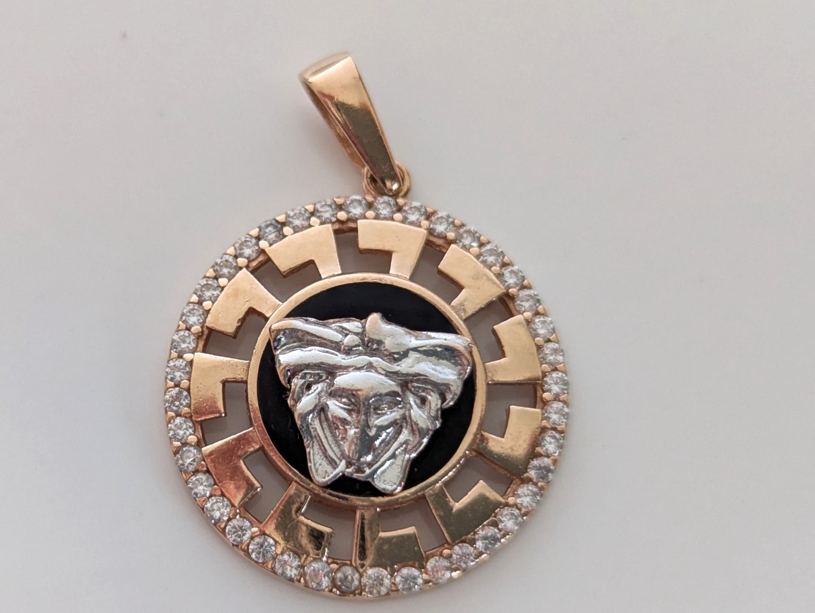 14ct Rose Gold Medusa Head Pendant Crystal Stones 585 Stamped Size 17mm x 23mm image 2