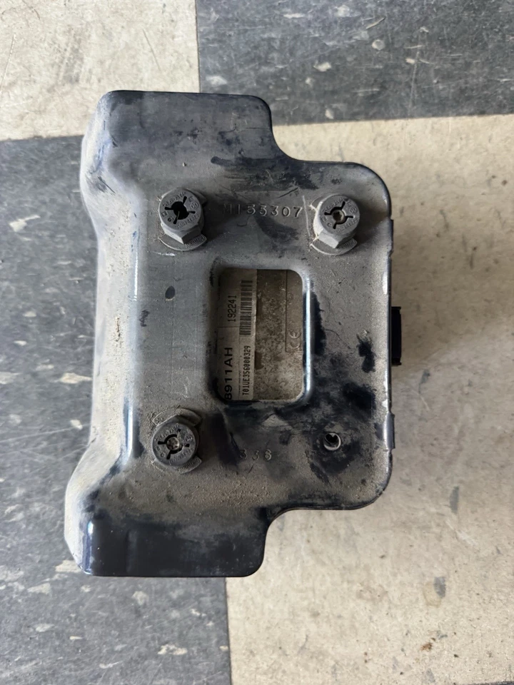 Радарный блок 56038911AH для адаптивного круиза от 2011 Dodge Durango - Изображение 4 из 4