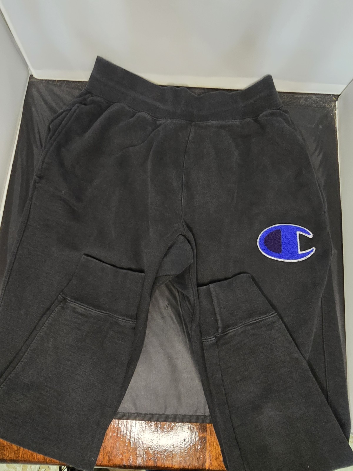 Champion Reverse Weave Medium Black Sweatpants Jo… - image 1