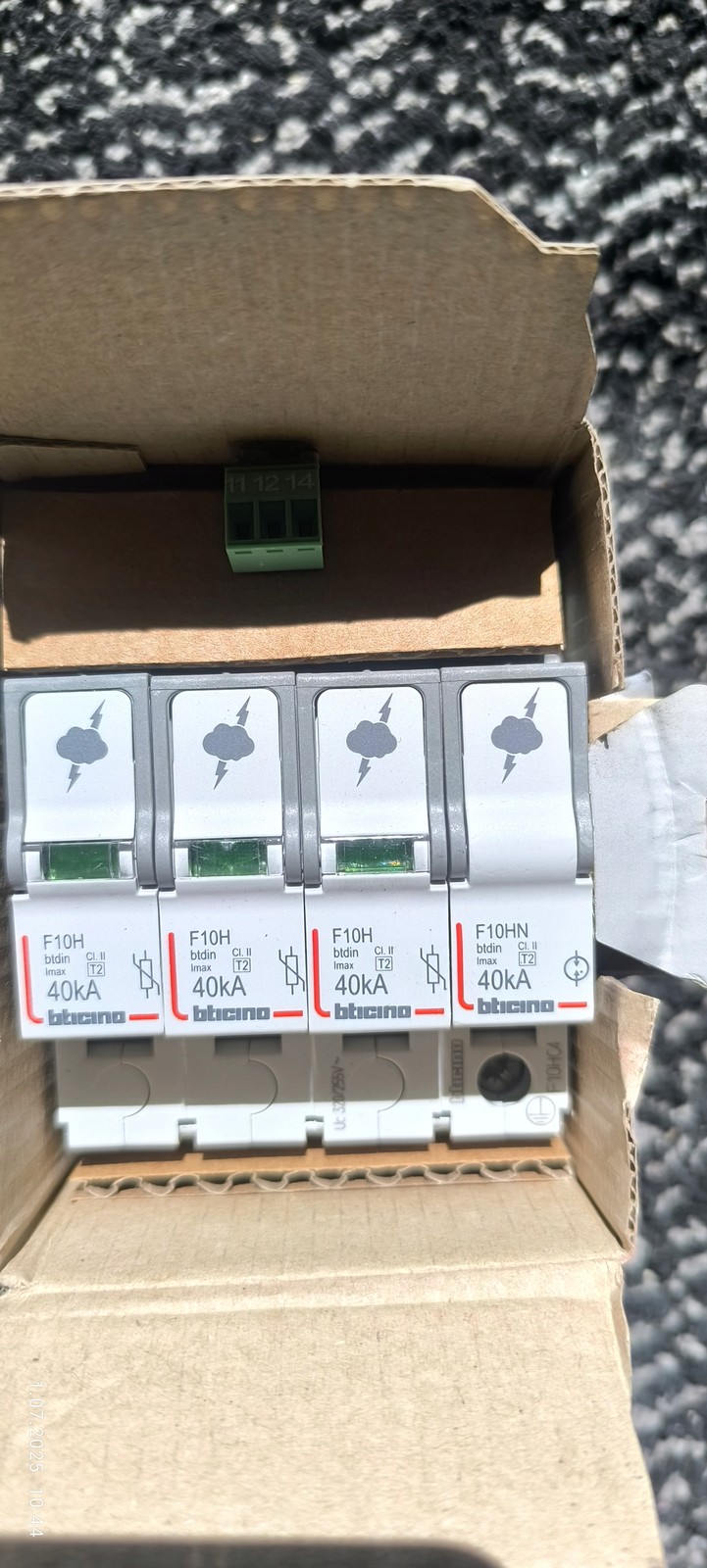 Limitatore di sovratensione Legrand F10HC4 SPD 3P+N tipo T2 40kA 4 moduli